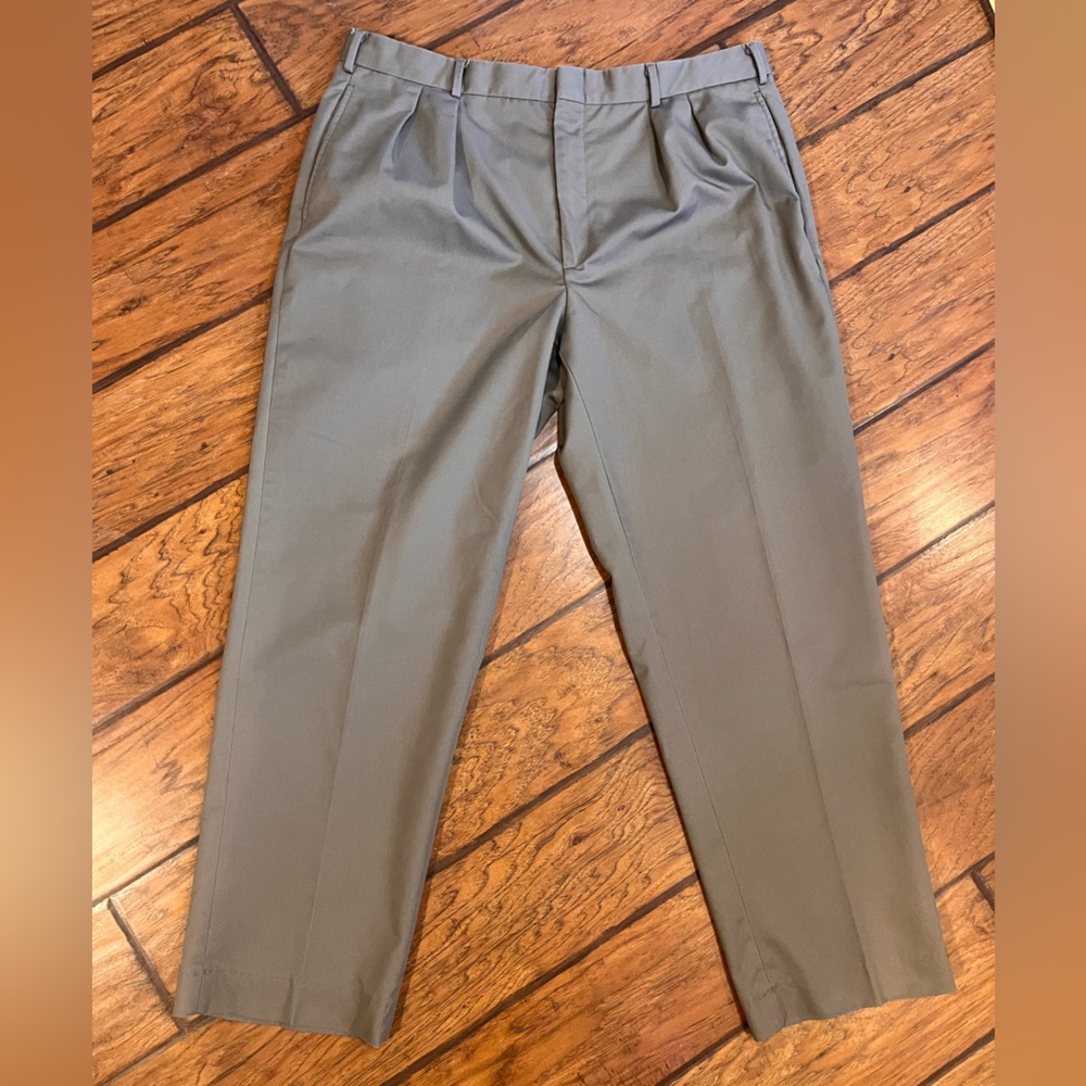 LL Bean Vintage Dress Pants men’s 39x30 (tag 40) tan gray straight nice!